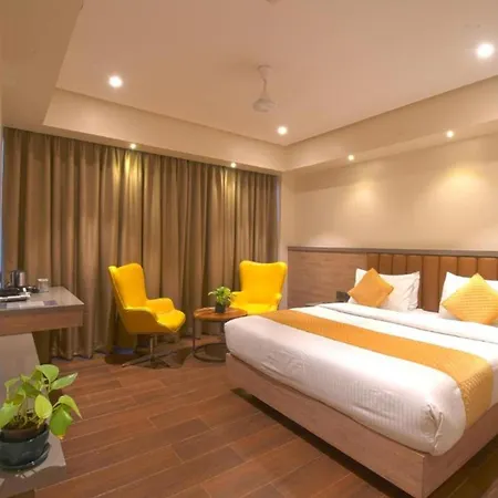 The Natraj Yes Please -New Delhi Hotel